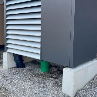 Fertigfundamente für Wärmepumpen und Ladestationen