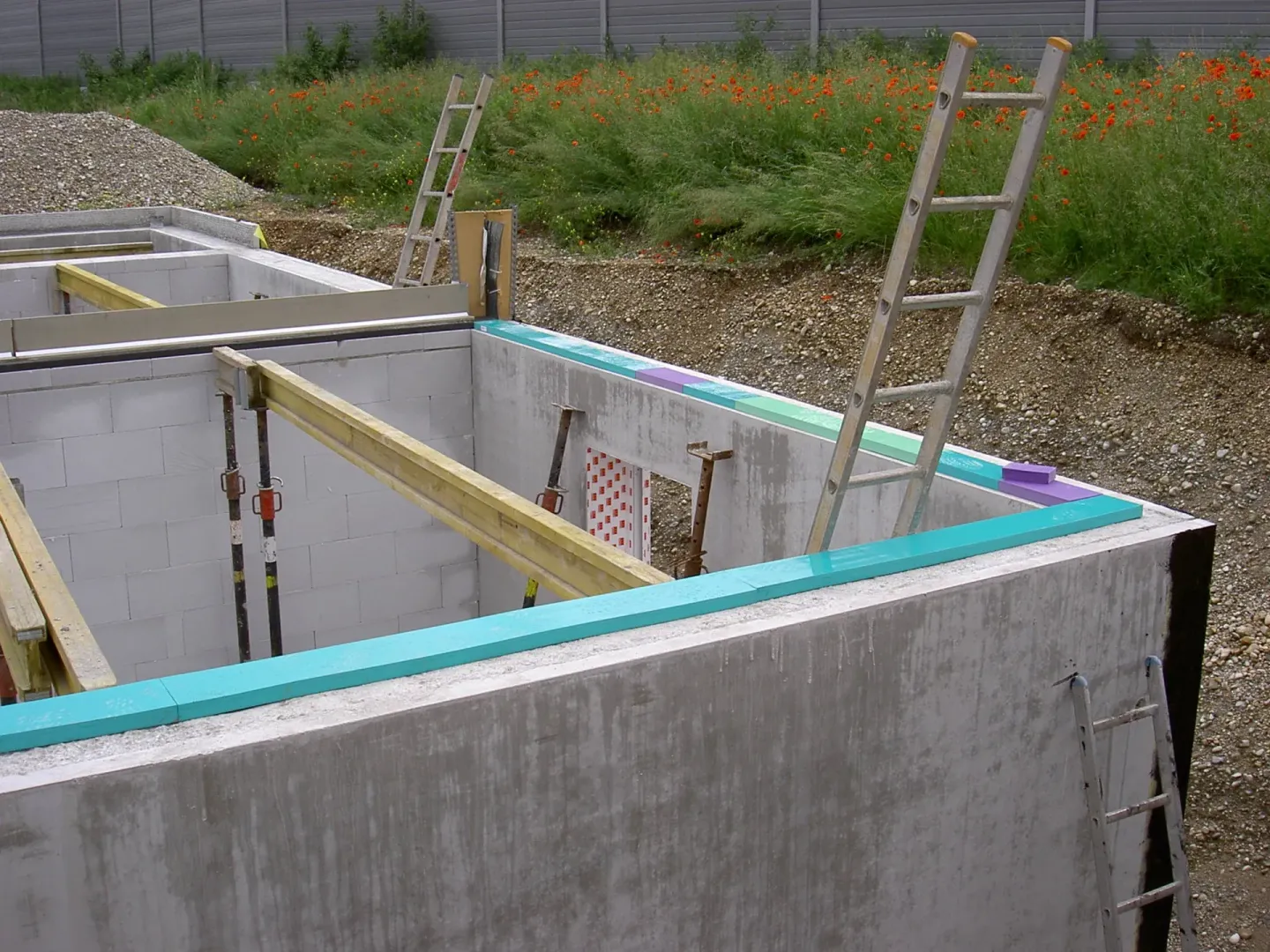 Lösungen in der elastischen Gebäudelagerung Lösungen in der elastischen Gebäudelagerung