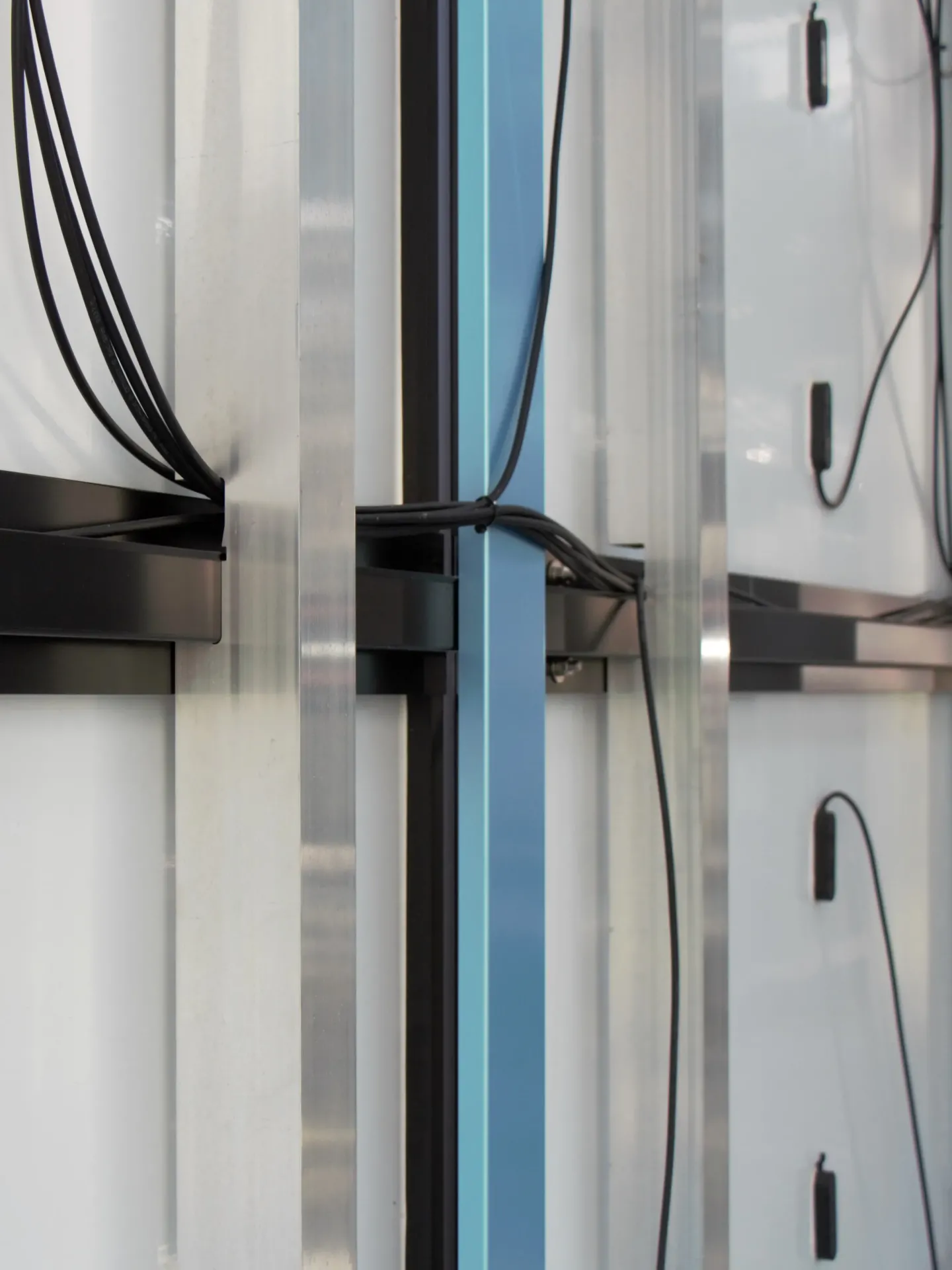 Fassadensystem PRO+ Siding | PRO+ PV | PRO+ Green Fassadensystem PRO+ Siding | PRO+ PV | PRO+ Green