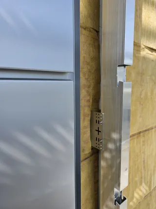 Fassadensystem PRO+ Siding | PRO+ PV | PRO+ Green Fassadensystem PRO+ Siding | PRO+ PV | PRO+ Green