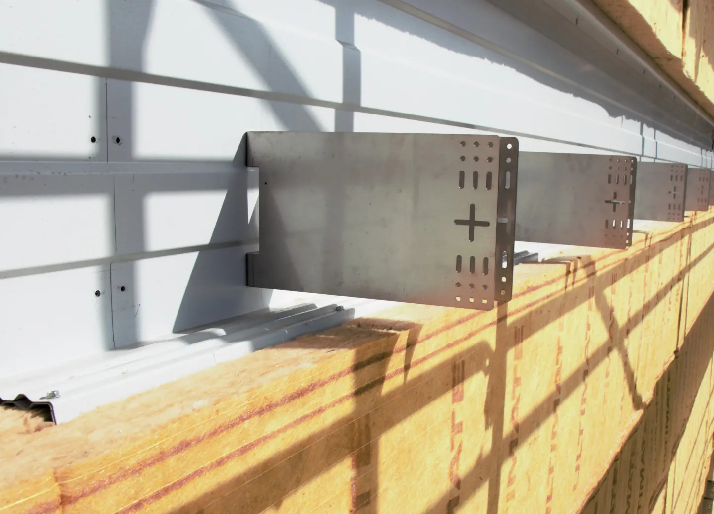 Fassadensystem PRO+ Siding | PRO+ PV | PRO+ Green Fassadensystem PRO+ Siding | PRO+ PV | PRO+ Green
