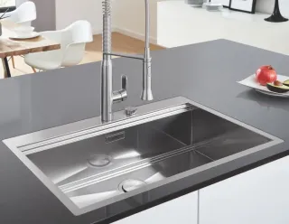 GROHE Spülbecken aus Edelstahl und Mineralwerkstoff GROHE Spülbecken aus Edelstahl und Mineralwerkstoff