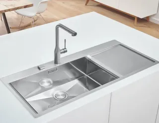 GROHE Spülbecken aus Edelstahl und Mineralwerkstoff GROHE Spülbecken aus Edelstahl und Mineralwerkstoff