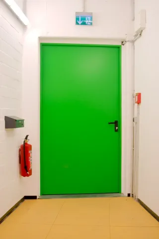 T30/T90 Feuerschutztüren mit Drehflügel mit Zulassung T30/T90 Feuerschutztüren mit Drehflügel mit Zulassung