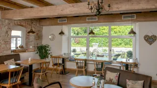 Fenstersysteme für die energetische Sanierung in Altbau und Denkmalschutz Fenstersysteme für die energetische Sanierung in Altbau und Denkmalschutz