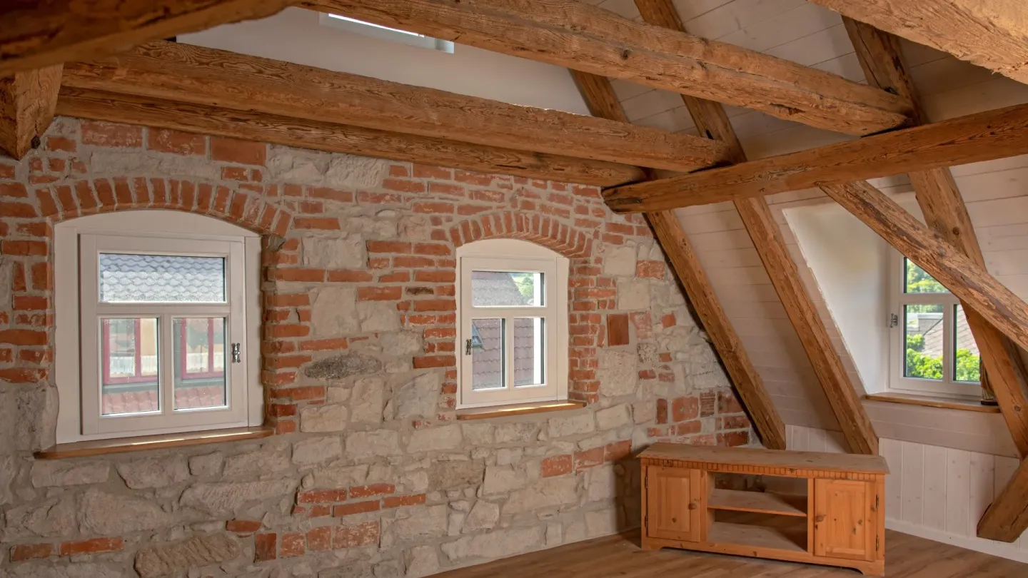 Fenstersysteme für die energetische Sanierung in Altbau und Denkmalschutz Fenstersysteme für die energetische Sanierung in Altbau und Denkmalschutz