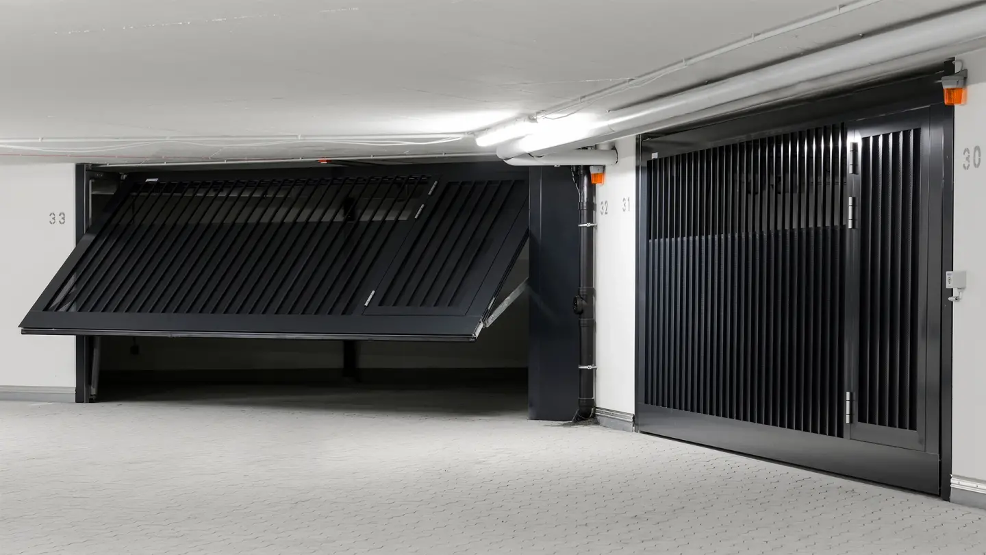 Kipptor A (ausschwenkend) Kipptor A (ausschwenkend)