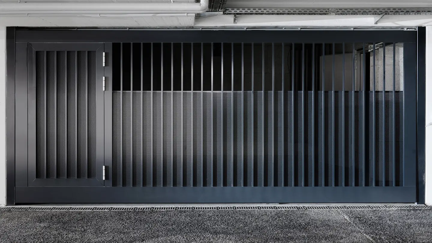 Kipptor A (ausschwenkend) Kipptor A (ausschwenkend)