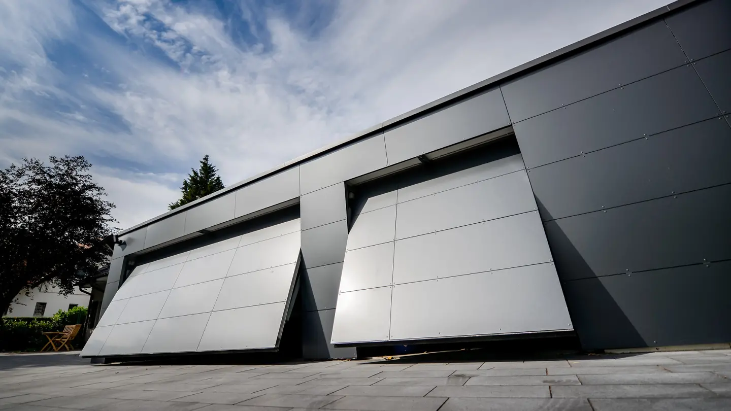 Kipptor A (ausschwenkend) Kipptor A (ausschwenkend)