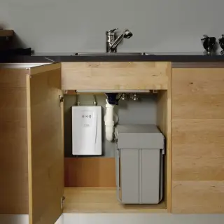 E-Kompakt-Durchlauferhitzer – optimal für die Küchenspüle E-Kompakt-Durchlauferhitzer – optimal für die Küchenspüle