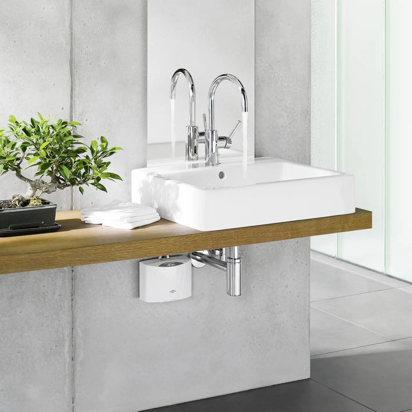 E-Klein-Durchlauferhitzer - ideal am Waschbecken E-Klein-Durchlauferhitzer - ideal am Waschbecken