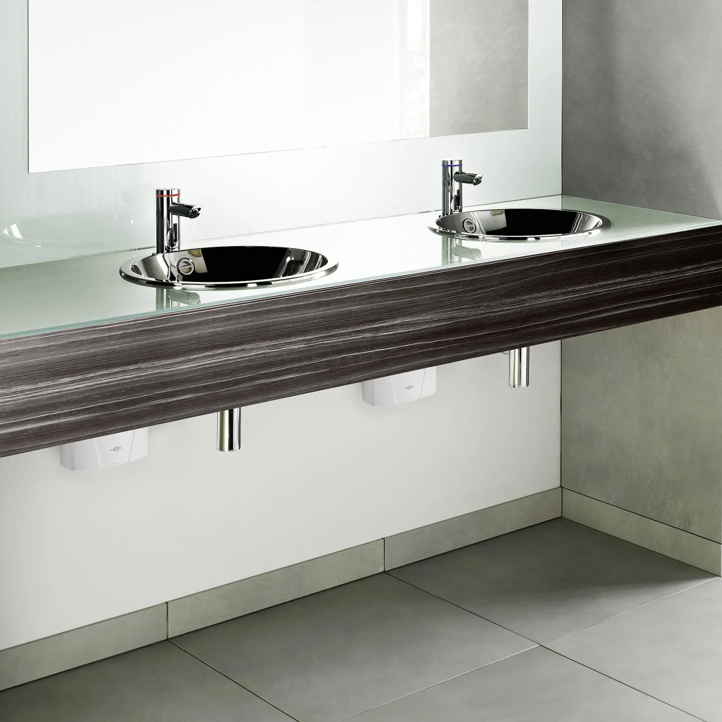 E-Klein-Durchlauferhitzer - ideal am Waschbecken E-Klein-Durchlauferhitzer - ideal am Waschbecken