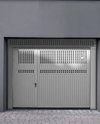 Novoferm Schwingtore für Sammelgaragen Novoferm Schwingtore für Sammelgaragen