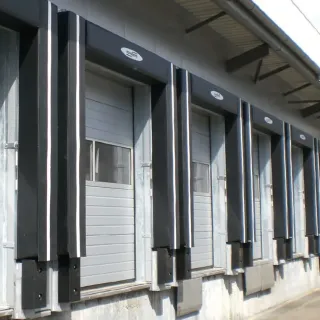 Novoferm Torabdichtungen | Hausaufbauten | Puffersysteme Novoferm Torabdichtungen | Hausaufbauten | Puffersysteme