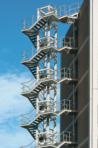 Geradläufige Systemtreppen HGT Geradläufige Systemtreppen HGT