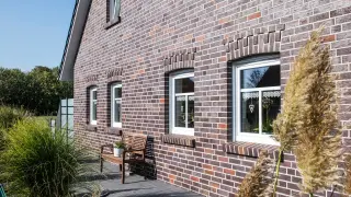 Verblendklinker und Klinker-Formsteine Verblendklinker und Klinker-Formsteine