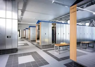 Umkleide- und Garderobeneinrichtungen Umkleide- und Garderobeneinrichtungen