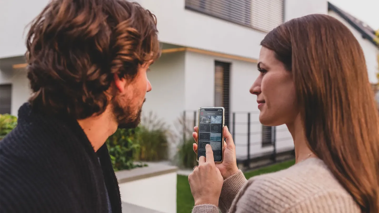 KNX-Bedienpanels zur Haus- und Gebäudesteuerung KNX-Bedienpanels zur Haus- und Gebäudesteuerung