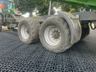 Bodengittersystem ECORASTER® für die Schwammstadt Bodengittersystem ECORASTER® für die Schwammstadt