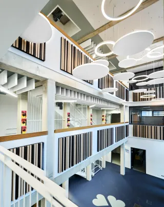 Akustik-Wandpaneele, Akustik-Raumtrenner und Akustik-Standabsorber Akustik-Wandpaneele, Akustik-Raumtrenner und Akustik-Standabsorber