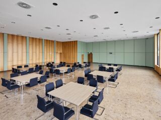 Ratssaal optisch und akustisch verbessert
