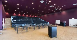 Akustik-Wandpaneele, Akustik-Raumtrenner und Akustik-Standabsorber Akustik-Wandpaneele, Akustik-Raumtrenner und Akustik-Standabsorber