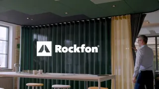 Akustik-Deckensegel und Akustikbaffeln Akustik-Deckensegel und Akustikbaffeln