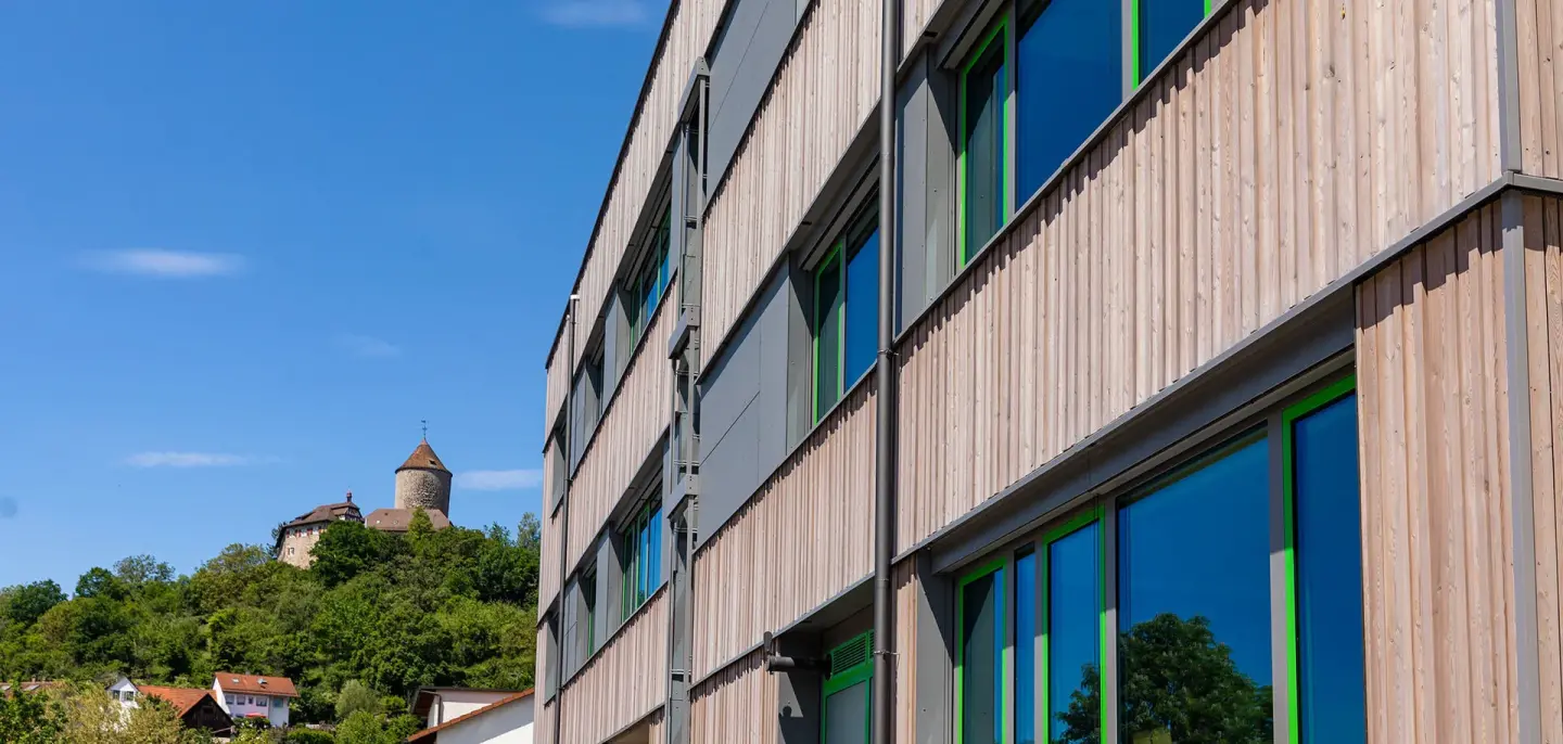 Holz-Fassadenprofil - Kontrast Edition Holz-Fassadenprofil - Kontrast Edition