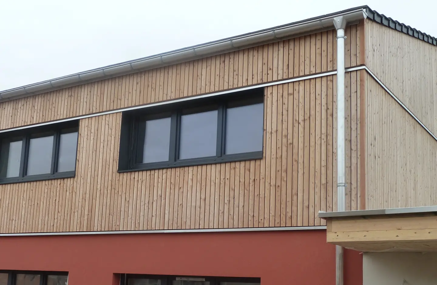 Holz-Fassadenprofil - Kontrast Edition Holz-Fassadenprofil - Kontrast Edition