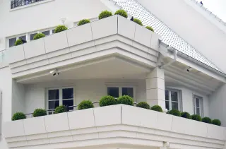BALKOGRÜN® - Pflanzgefäße aus Faserbeton für Balkone BALKOGRÜN® - Pflanzgefäße aus Faserbeton für Balkone