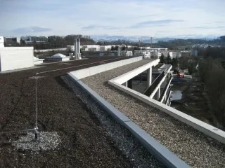 Horizontales Edelstahl-Seilsicherungsystem LUX-top® FSE 2003 Horizontales Edelstahl-Seilsicherungsystem LUX-top® FSE 2003