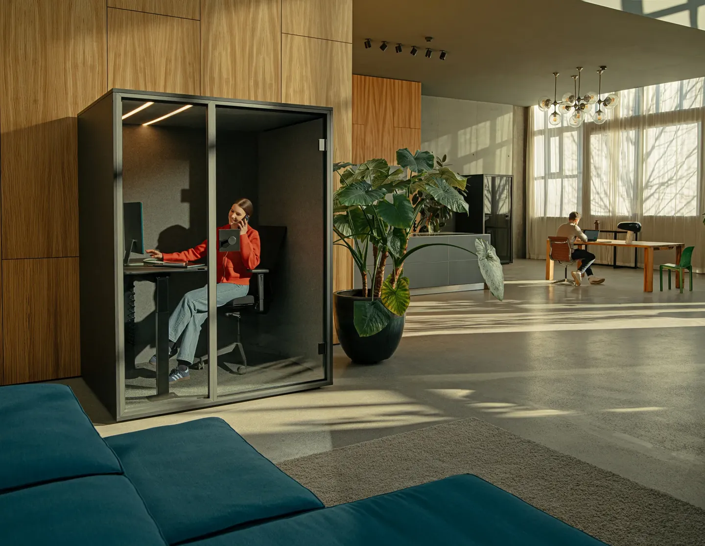 Schallisolierte Telefon- und Meetingkabinen für moderne Arbeitswelten Schallisolierte Telefon- und Meetingkabinen für moderne Arbeitswelten