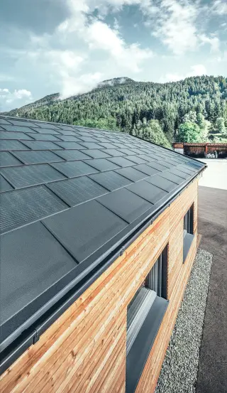 PREFA Solardachplatten und Solarmodule PREFALZ PREFA Solardachplatten und Solarmodule PREFALZ