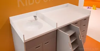 Individuelle Waschbecken und Waschtische aus Mineralwerkstoff Individuelle Waschbecken und Waschtische aus Mineralwerkstoff