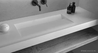 Individuelle Waschbecken und Waschtische aus Mineralwerkstoff Individuelle Waschbecken und Waschtische aus Mineralwerkstoff