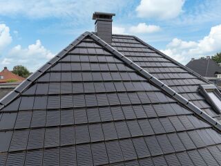 Photovoltaik-Lösungen für geneigte Dächer