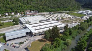 Blechprofilroste und  Pressroste für Boden, Fassade und Treppe