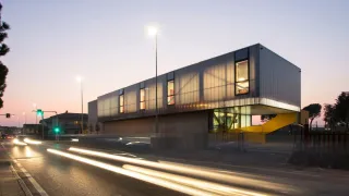 Lichtbauelemente, Hohlkammerscheiben, Paneele, Lichtbänder und Fenster Lichtbauelemente, Hohlkammerscheiben, Paneele, Lichtbänder und Fenster