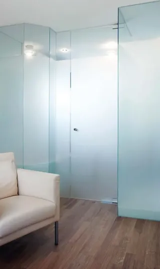 HEILER Innentüren aus Glas, Ganzglasanlagen HEILER Innentüren aus Glas, Ganzglasanlagen