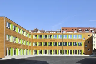 Holz-Modulbauten für den Bereich Bildung: Schulen, Kitas und Kindergärten Holz-Modulbauten für den Bereich Bildung: Schulen, Kitas und Kindergärten