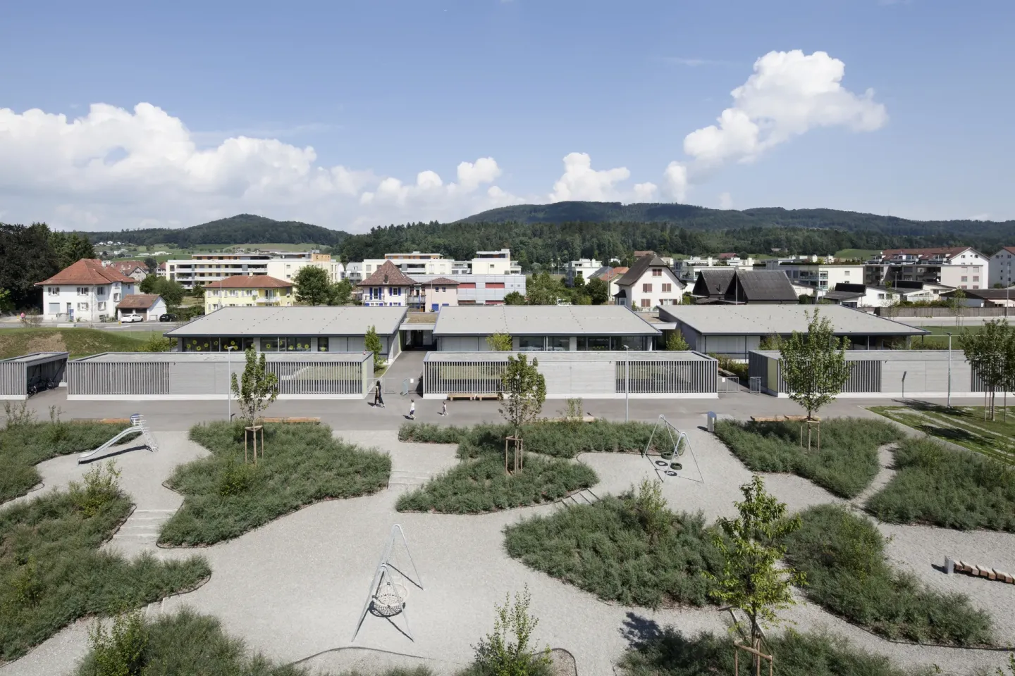 Holz-Modulbauten für den Bereich Bildung: Schulen, Kitas und Kindergärten Holz-Modulbauten für den Bereich Bildung: Schulen, Kitas und Kindergärten