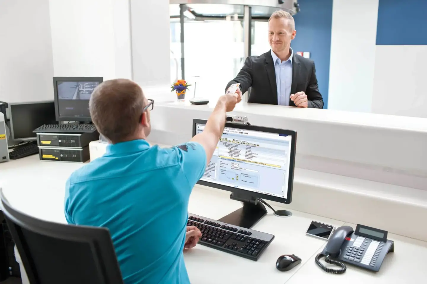 Zutrittskontrolle und Zeiterfassung Zutrittskontrolle und Zeiterfassung