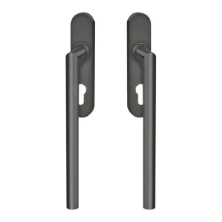 Türbeschläge aus gebürstetem Edelstahl mit minimalistischer Formgebung