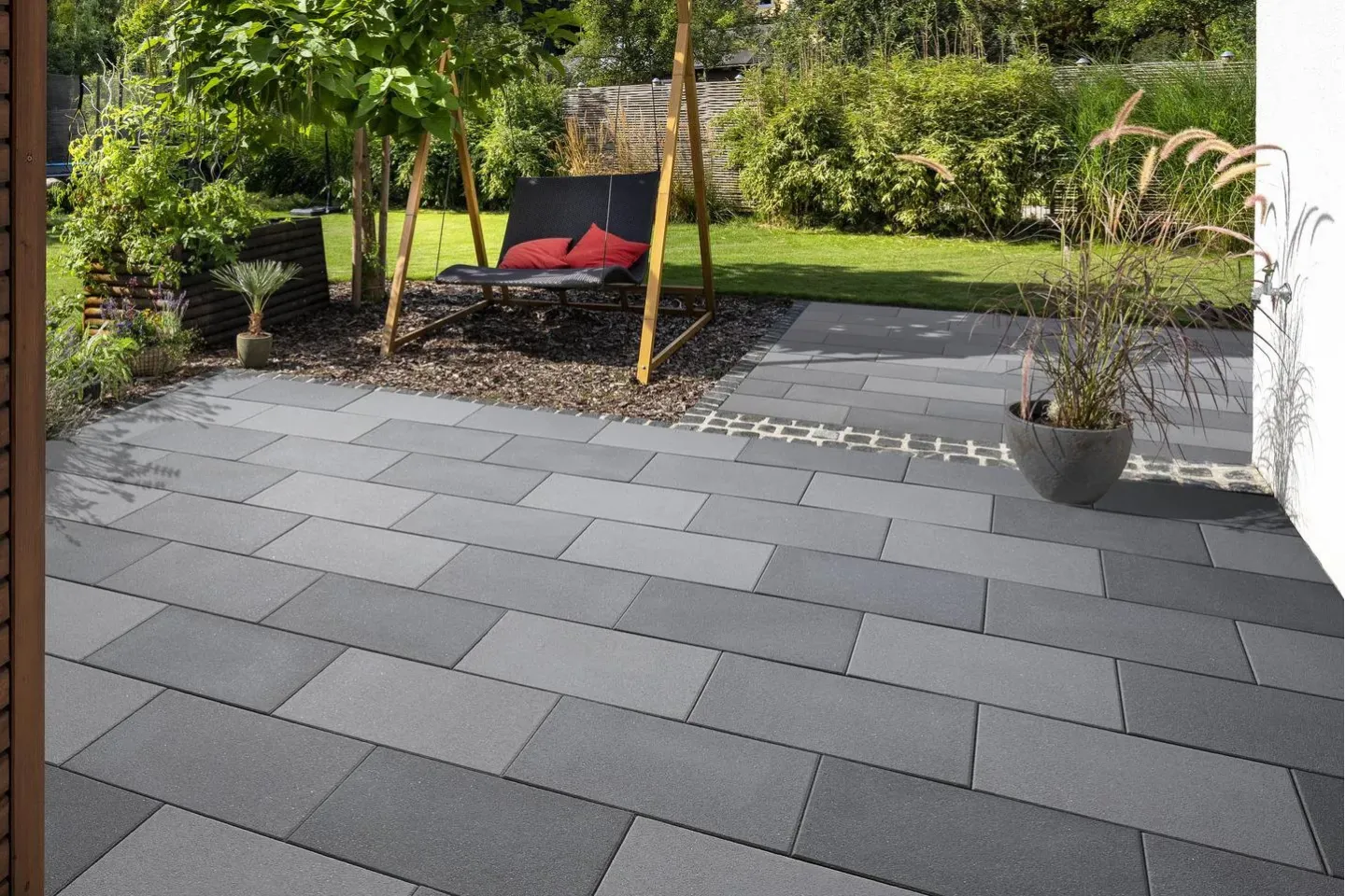 Terrassenplatten aus Beton von KANN Terrassenplatten aus Beton von KANN