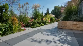 Terrassenplatten aus Beton von KANN Terrassenplatten aus Beton von KANN