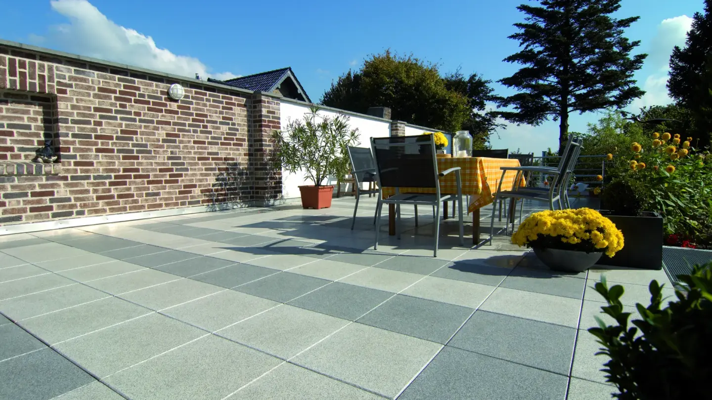Terrassenplatten aus Beton von KANN Terrassenplatten aus Beton von KANN