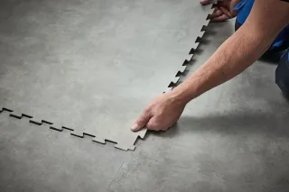 Vinyl  Bodenbeläge in Bahnen, Planken und Fliesen Vinyl  Bodenbeläge in Bahnen, Planken und Fliesen