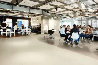 Vinyl  Bodenbeläge in Bahnen, Planken und Fliesen Vinyl  Bodenbeläge in Bahnen, Planken und Fliesen