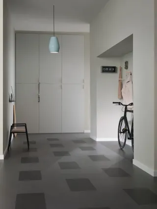 Linoleum Bodenbelag als Bahnenware, Fliesen oder Planken Linoleum Bodenbelag als Bahnenware, Fliesen oder Planken