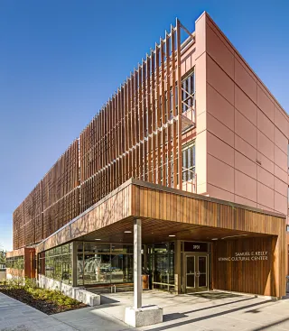 Hardie® Architectural Panel und Hardie® Panel: Fassadentafeln aus Faserzement Hardie® Architectural Panel und Hardie® Panel: Fassadentafeln aus Faserzement